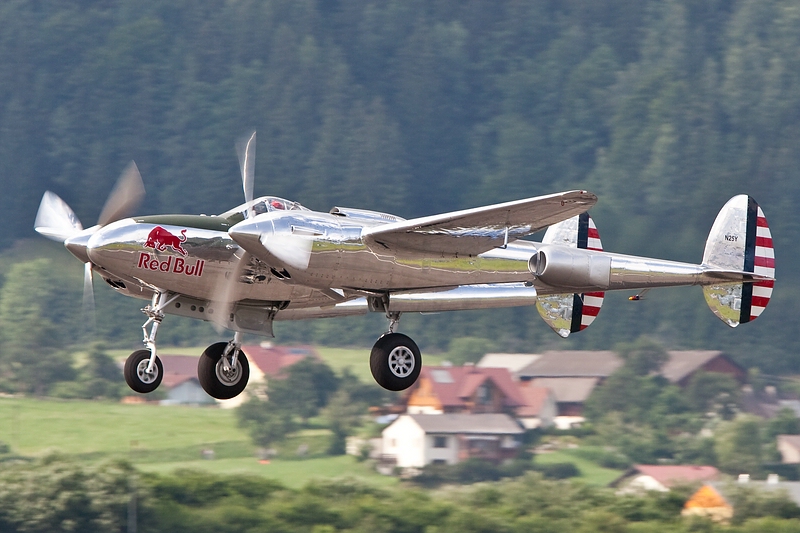 Take off Lockheed P-38 Lightning/Red Bulls/Zeltweg/sterreich.
