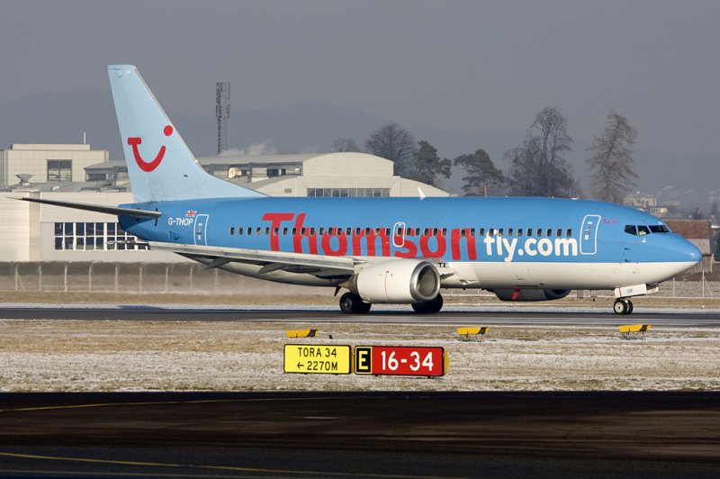 Thomsonfly, G-THOP, Boeing, B737-3U3, 10.01.2009, SZG, Salzburg, Austria