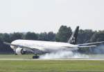 All Nippon Airways Boeing 777-381 ER JA781A Flughafen M�nchen 25.08.2010