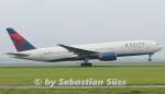 Delta Air Lines B777-200 N861DA during Take Off at Amsterdam-Schiphol. 30.10.14