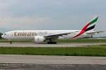 Emirates Boeing 777-21H(LR) A6-EWA, aufgenommen am 6.5.2013