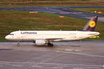 Lufthansa, Airbus A320-214, D-AIZE, 'Eisenach'. Aus München (MUC) kommend in Köln-Bonn (CGN/EDDK) am 05.11.2017.