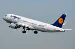D-AIZP Lufthansa Airbus A320-214 (WL)  in Tegel am 27.06.2014 gestartet