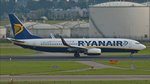. EI-EBN  Boeing 737-8AS von Ryanair aufgenommen beim Beschleunigen zum Abheben von der Startbahn des Flughafens Schiphol (AMS / EHAM) von Amsterdam.  01.10.2016  

