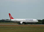 Turkish Airlines, Airbus A 330-303, TC-JOI, BER, 04.06.2022