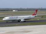 Turkish Airlines; TC-JNI; Airbus A330-343. Flughafen Dsseldorf. 27.03.2011.