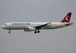 Turkish Airlines, TC-JRV  mraniye , Airbus, A 321-200 (neue TA-Lkrg.), 01.07.2013, DUS-EDDL, Dsseldorf, Germany