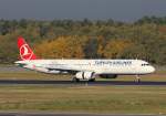 Turkish Airlines A 321-231 TC-JSG nach der Landung in Berlin-Tegel am 19.10.2013
