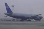 United Airlines   Boeing 777-222   N216UA   Frankfurt am Main  06.02.10
