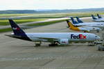 Federal Express (FedEx), Boeing 777-FS2, N863FD. Köln-Bonn (CGN/EDDK) am 10.09.2017.  