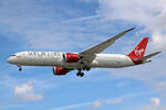 Virgin Atlantic, G-VZIG, Boeing B787-9, msn: 37969/267,  Dream Jeannie , 06.Juli 2023, LHR London Heathrow, United Kingdom.