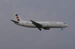 Eine Boeing B737 der JAT Airways mit der Kennung YU-AOS aufgenommen am 04.04.09 am Zricher Flughafen.