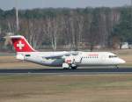 Swiss Avro Regjet RJ100 HB-IXP nach der Landung in Berlin-Tegel am 03.04.2011