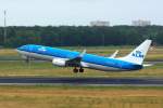 PH-BXU KLM Royal Dutch Airlines Boeing 737-8BK(WL)   gestartet am 08.07.2015 in Tegel