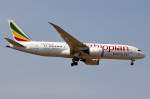 Ethiopian ET-AOQ beim Landeanflug in Frankfurt 19.7.2014