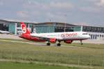 Ein Airbus A 321 der AIR BERLIN mit der Kennung D-ABCB aufgenommen am 30.05.09 am Flughafen Stuttgart.