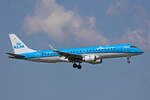 KLM Cityhopper, PH-EZD, Embraer ERJ-190STD, msn: 19000279, 20.Mai 2023, AMS Amsterdam, Netherlands.