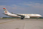 Etihad Crystal Cargo, A6-DCA, Airbus A330-243F, msn: 1032, 12.September 2010, MXP Milano Malpensa, Italy.