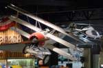 Eine Replika des Fokker DR-1 Dreideckers ist im EAA Museum Oshkosh, WI, zu sehen (3.12.10).