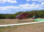 Bell 206L Long Ranger V2-LEV von Caribbean Helikopters nahe St.John´s auf Antigua am 4.3.2013