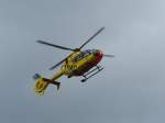 Der ADAC-Notarzt-Einsatz-Hubschrauber D-HDEC kam am 19.9.2013 in Berlin Karlshorst zum Einsatz. Nach einem fehlgeschlagenen Landeanflug auf einem Privatparkplatz landete er auf einer von der Polizei abgesperrten Strae. 19.9.2013