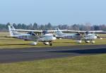 Cessnas 172 R Skyhawk, D-ETTR und D-ETTS in Bonn-Hangelar - 12.02.2015