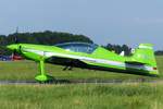 Xtreme Air XA-42, D-EZAK auf dem Weg zr Parkposition in Gera (EDAJ) am 27.8.2017