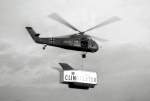 Sikorsky H 34 mit dem  Clinocopter  am Haken.