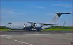 Boeing C17, SAC PAPA 03, NATO HAW wartet auf Maribor Flughafen MBX. /5.5.2014