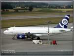 Dieser Airbus A319 steht auf dem Flughafen Dresden. Meine Frage: Wie heit die Fluggesellschaft? Wer kann helfen? 09.07.06
