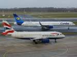 British Airways, G-EUPP (Condor, D-ABOE, 757-300 wl zum Start), Airbus, A 319-100, 06.01.2012, DUS-EDDL, Dsseldorf, Germany 