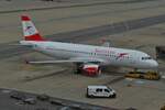 OE–LXD, Austrian Airlines, Airbus 320–216, bereit um aufs Rollfeld geschoben zu werden, Flughafen Wien.