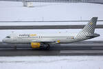 Vueling Airlines, EC-LLM, Airbus A320-214, msn: 4681,  Be Happy, Be Vueling , 19.Januar 2024, AMS Amsterdam, Netherlands.