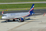 A 320-214 Aeroflot, VQ-BSG, taxy in DUS - 01.10.2015