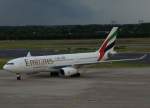 Emirates, A6-EAD, Airbus A 330-200 (kurz bevor schweres Gewitter aufzieht), 10.06.2011, DUS-EDDL, Dsseldorf, Germany     