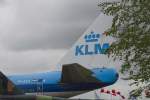 KLM, PH-BUK  Louis Bleriot , Boeing, 747-306 B (Seitenleitwerk/Tail), 09.05.2014, Avidrome (EHLE-LEY), Lelystad, Niederlande