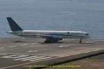 Funchal/Madeira, Boing 757-28A macht sich bereit zum Abflug