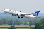 N664UA United Airlines Boeing 767-322(ER)(WL)   in München am 14.05.2016 gestartet