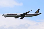 9V-SNB Singapore Airlines Boeing 777-312(ER)   beim Anflug auf München am 15.05.2016