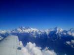 Wer in Nepal einen Rundflug macht,der hat die 8000er Berge des Himalaya im Visier..Aus dem Fenster eines BAE Jetstream 41,von Yeti Airlines,sahen wir den Mt.Everst 8848m,den Lhotse 8516m und den Makalu 8495m.19.10.2012