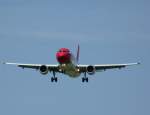 A320 Edelweiss Air A320 im Anflug auf Landebahn 14 am 21.5.2009.