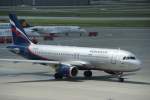 A320 der Aeroflot gekommen ...  x y z 04.06.2009