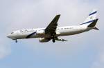 berlin-schonefeld-sxf EL AL B 737-858 4X-EKC im Landeanflug auf den Flughafen Berlin-Sch�nefeld am 24.06.2007