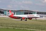 Ein Airbus A 321 der AIR BERLIN mit der Kennung ...