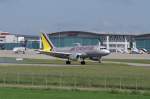 Ein Airbus A-319-112 der Germanwings mit der Kennung D-AKNT aufgenommen ...