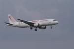 Ein Airbus A-320-211 der Tunisair mit der Kennung TS-IMI aufgenommen ... Ein Airbus A-320-211 der Tunisair mit der Kennung TS-IMI aufgenommen ...