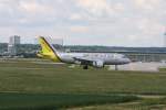 A319 Ein Airbus A 319 der GERMANWINGS mit der Kennung D-AKNQ aufgenommen am 30.05.09 am Flughafen Stuttgart. 
