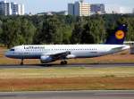 Lufthansa Lufthansa A 320-211 D-AIPR nach der Landung in Berlin-Tegel am 14.06.2009