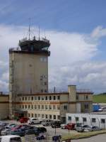 frankfurt-hahn-hhn Der Tower des Flughafen Frankfurt Hahn (HHN) am 9. Juni 2009.