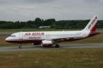 A320 A320 der Airberlin nach der Landung auf dem Flughafen Hamburg